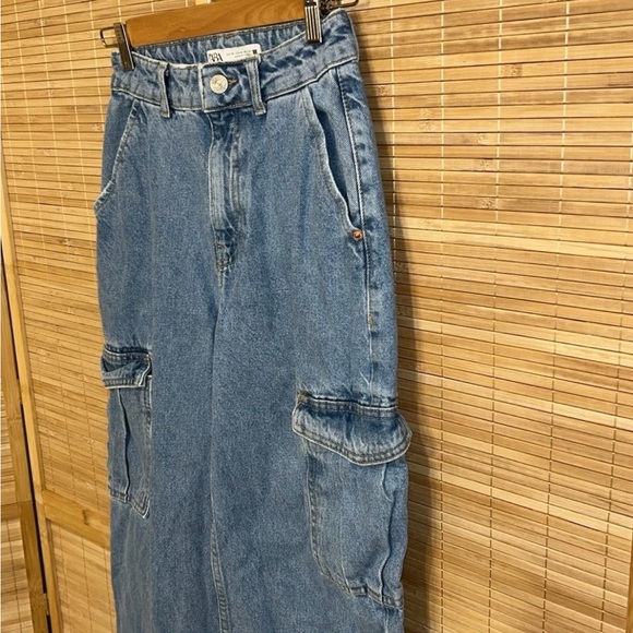 Zara Women's Blue Wide Leg Cargo Jeans - Picture 2 of 8